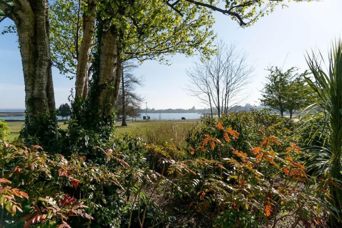 Park Lake View Poole Exterior foto